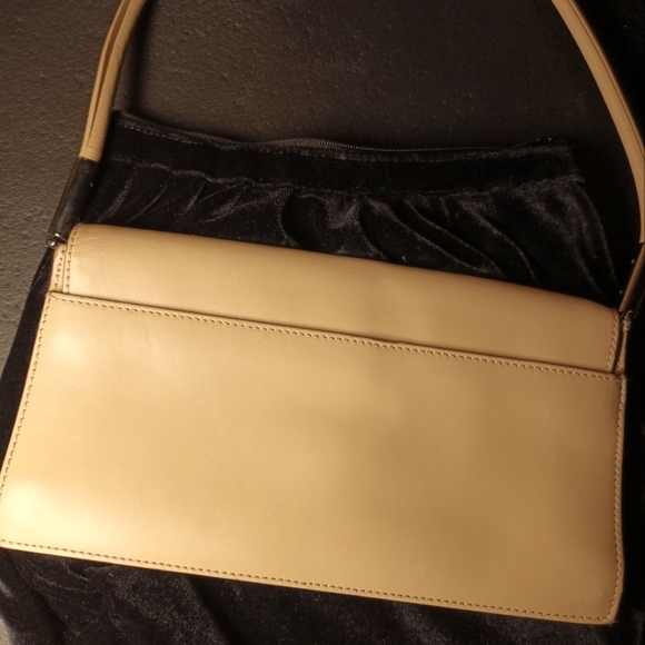 GUCCI Tom Ford Vintage Light Beige Leather Handbag, 2002 Collection - Picture 2 of 4
